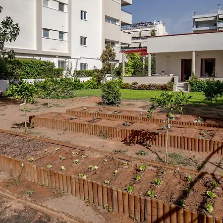 Private House - Garden - Glyfada Вилла *